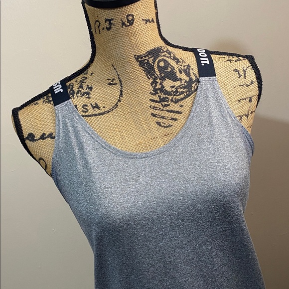 NIKE Dri Fit athletic tank top size women’s small - Picture 3 of 9